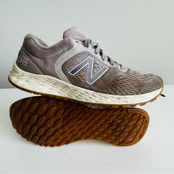 New Balance run Women's size 8.5 - Picture 9 of 10